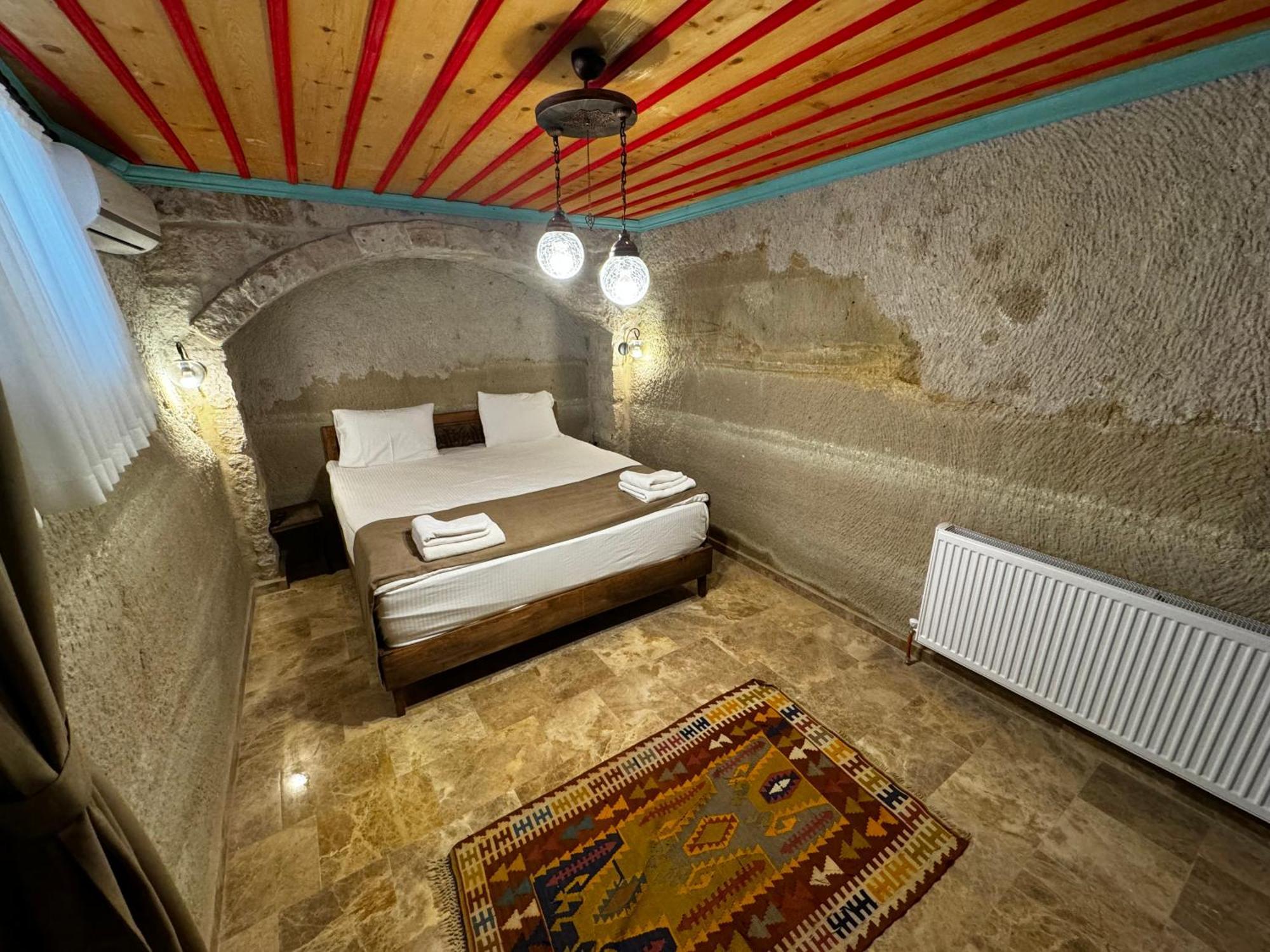 Rustic Caves Hotel Goreme Exterior photo
